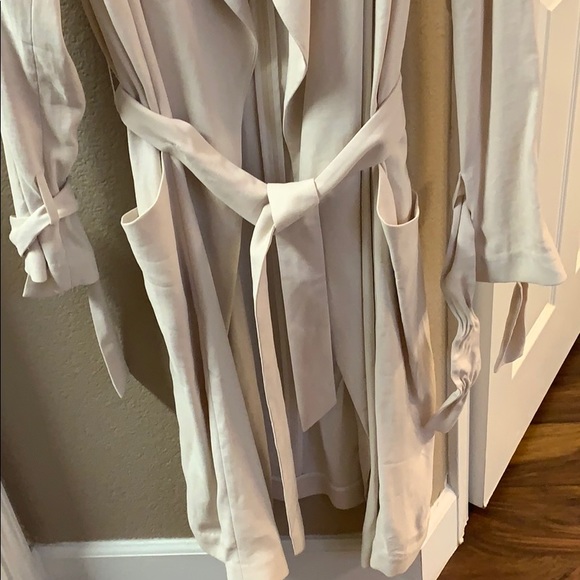 NWT Express medium lightweight coat - Picture 3 of 8